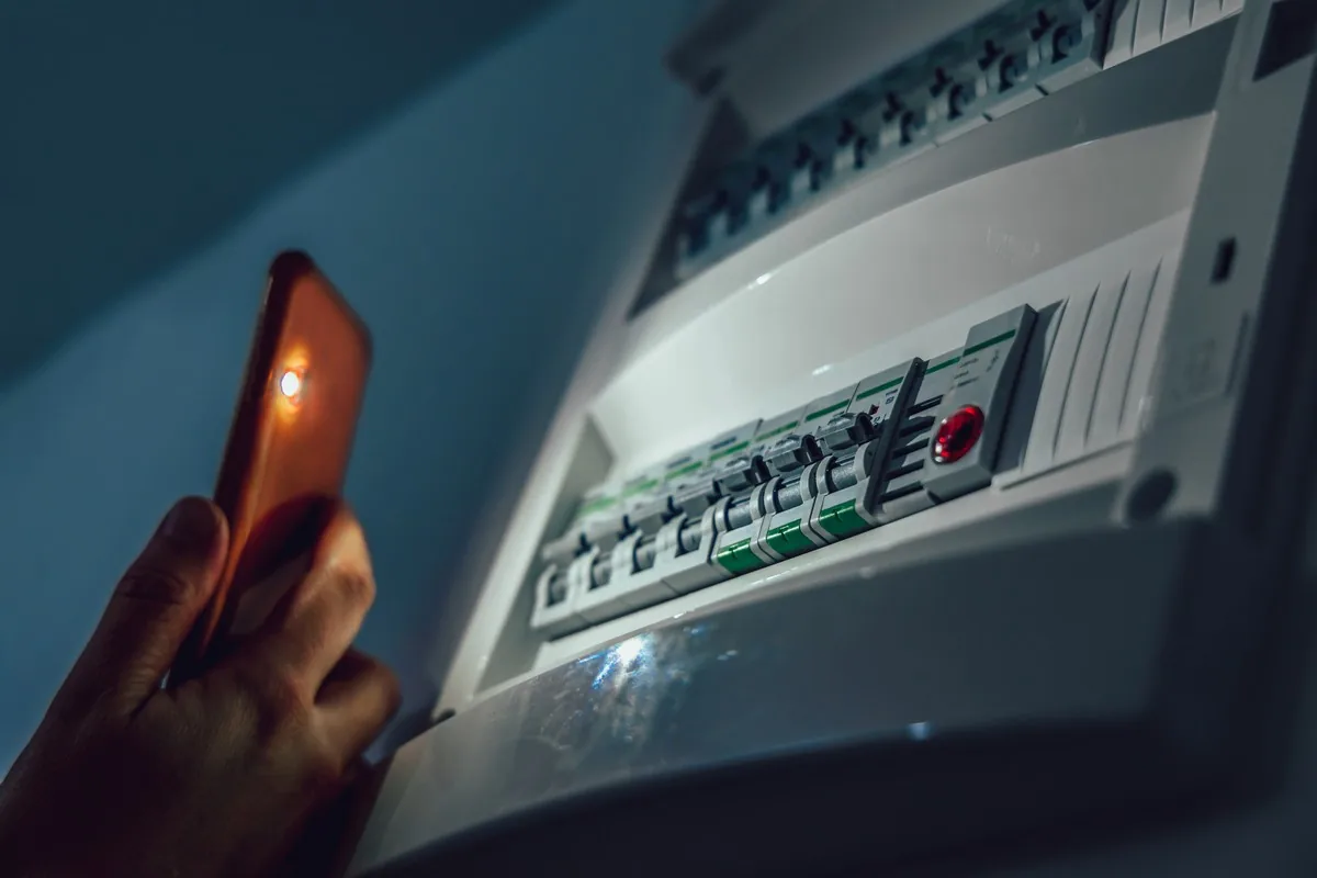 SOS électricien 24h/24 et 7j/7 à Courbevoie